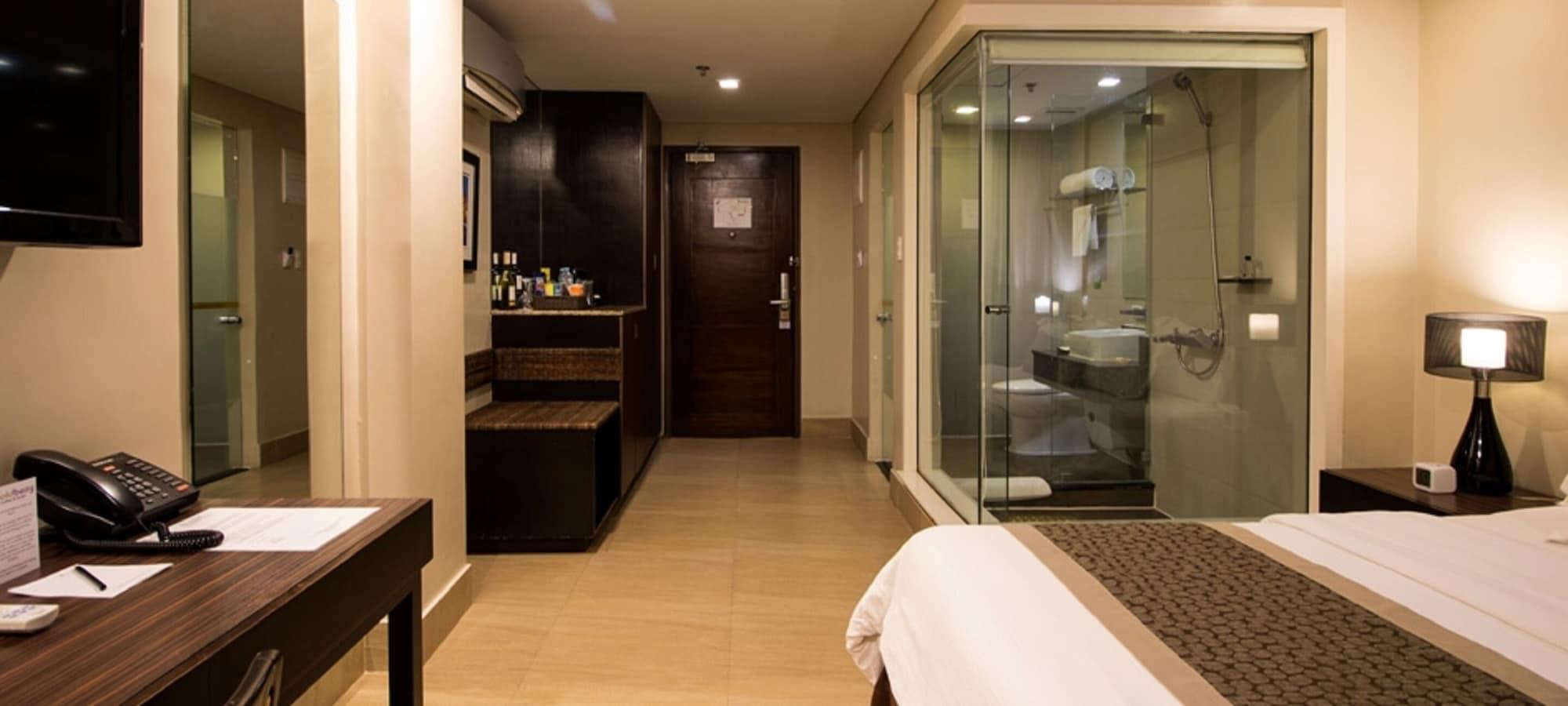 Goldberry Suites & Hotel Mactan Đảo Mactan Ngoại thất bức ảnh