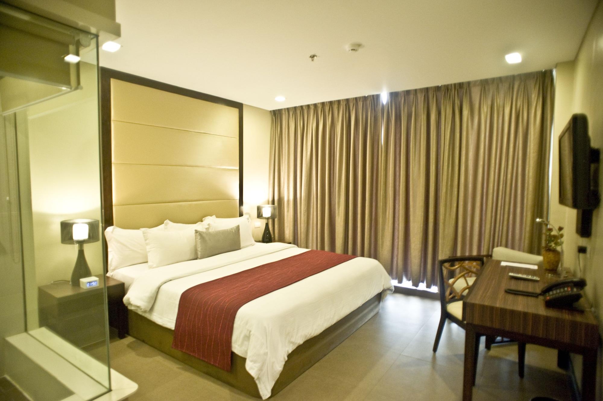 Goldberry Suites & Hotel Mactan Đảo Mactan Ngoại thất bức ảnh