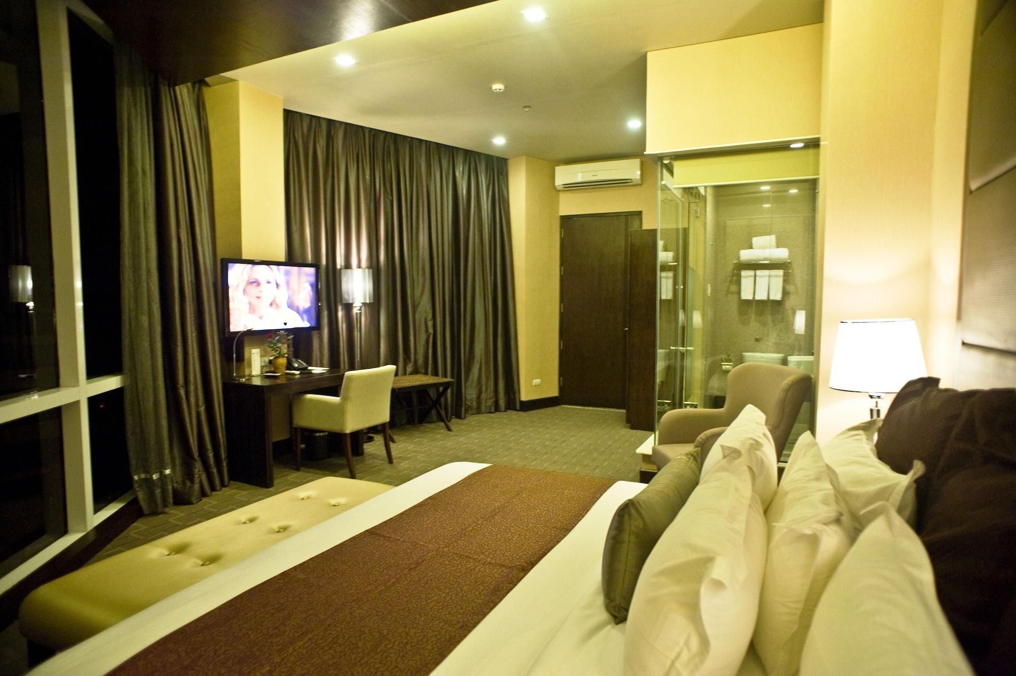 Goldberry Suites & Hotel Mactan Đảo Mactan Ngoại thất bức ảnh